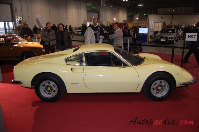 Ferrari Dino 246 GT 1969-1974 (1971-1974), prawy bok