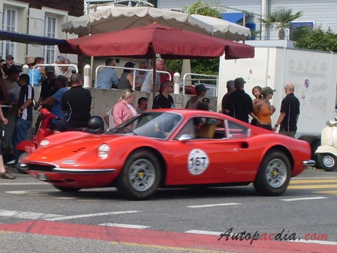 Ferrari Dino 246 GT 1969-1974 (1974), left front view