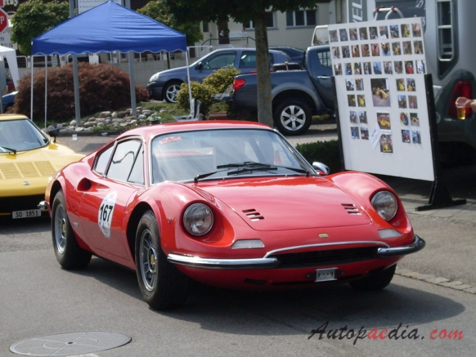 Ferrari Dino 246 GT 1969-1974 (1974), prawy przód