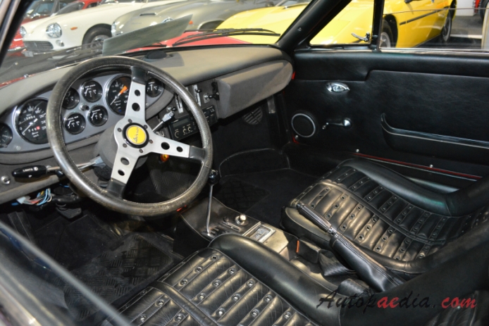 Ferrari Dino 246 GT 1969-1974 (1974 GTS), wnętrze