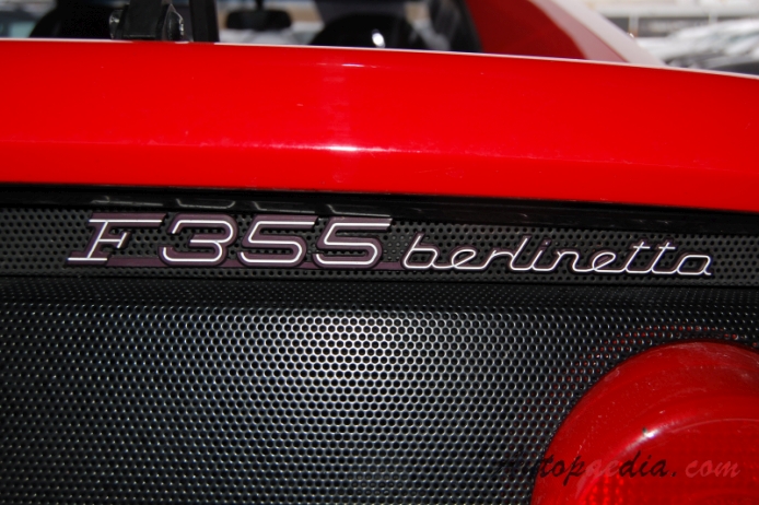 Ferrari F355 1994-1999 (1998 Berlinetta), rear emblem  