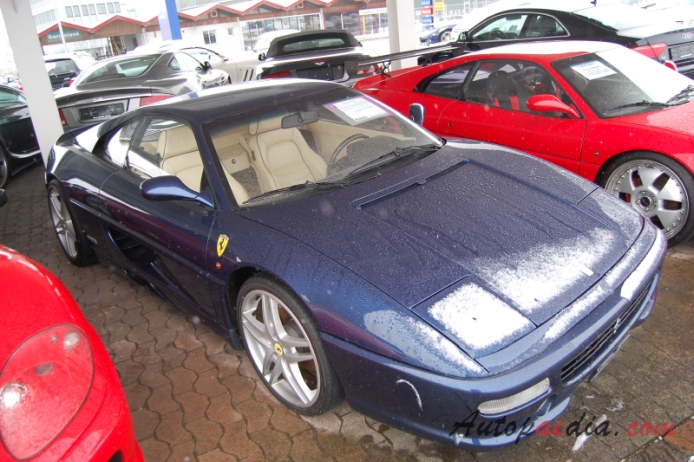 Ferrari F355 1994-1999 (1999 Berlinetta), right front view
