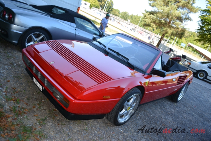 Ferrari Mondial 1980-1993 (1988 3.2 cabriolet 2d), left front view