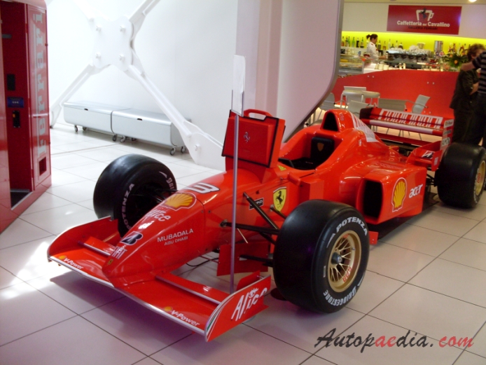 Ferrari F1 1996 F310 (monoposto), lewy przód