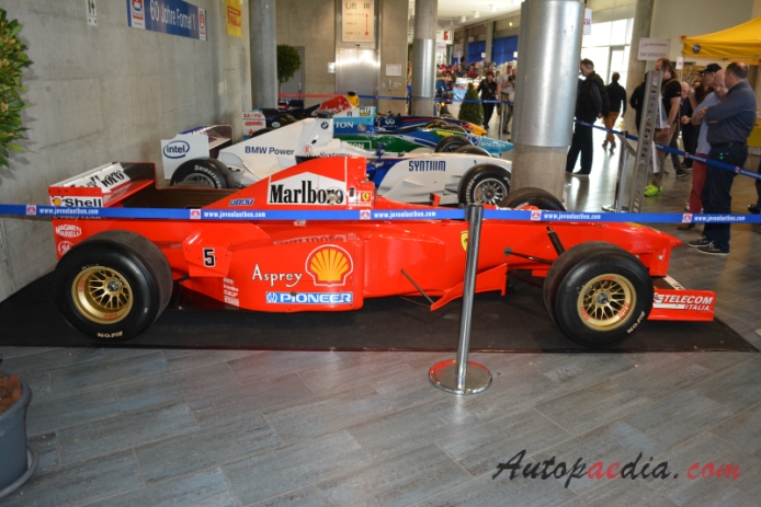 Ferrari F1 1997 310 B (Monoposto), prawy bok