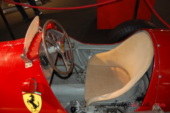 Ferrari F2 1951 500 F2 (1985ccm monoposto), wnętrze