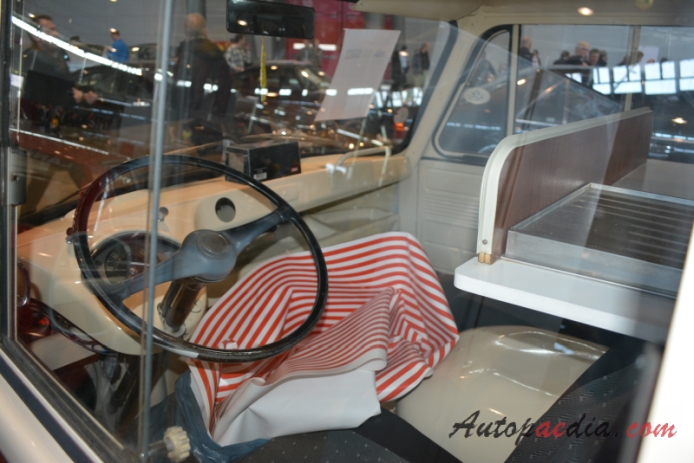 Ford Taunus Transit 1961-1965 (1963 Westfalia kamper), wnętrze