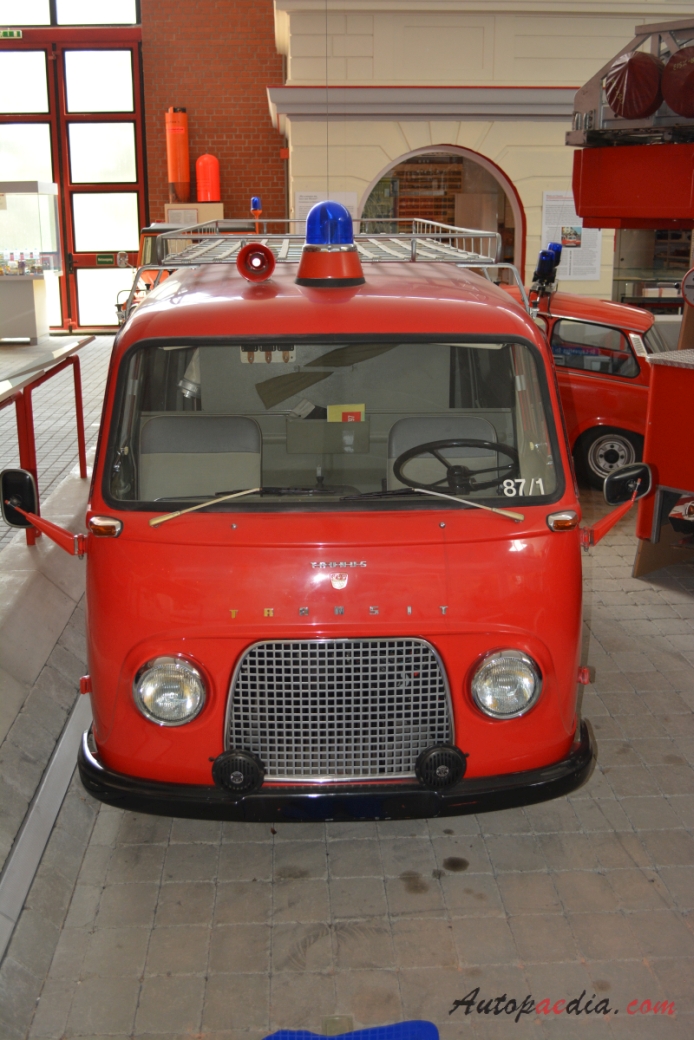 Ford Taunus Transit 1961-1965 (1964 Transit 1250 SW 1000 fire engine), front view