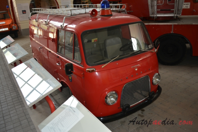 Ford Taunus Transit 1961-1965 (1964 Transit 1250 SW 1000 fire engine), right front view