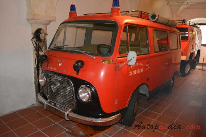 Ford Taunus Transit 1961-1965 (fire engine), left front view