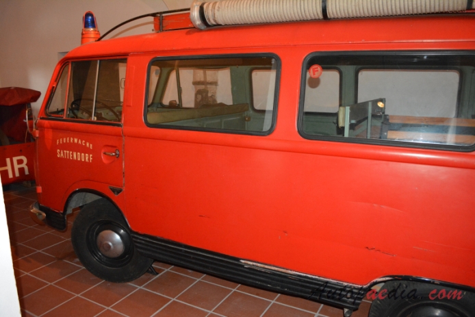 Ford Taunus Transit 1961-1965 (fire engine), left side view