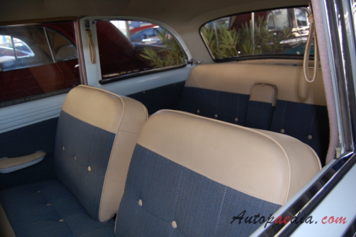 Ford M-Series 1. generacja 1955-1959 (1957 Taunus 15M de Luxe sedan 2d), wnętrze