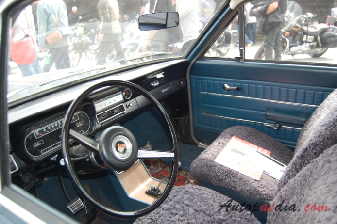 Ford M-Series 4th generation (P6) 1966-1970 (1967-1970 15M TS 1700S sedan 2d), interior
