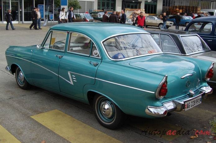 Ford M-Series 1. generacja (P2) 1957-1960 (1958 Taunus 17M sedan 2d), lewy tył
