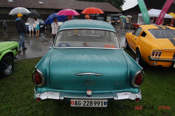 Ford M-Series 1. generacja (P2) 1957-1960 (1958 Taunus 17M sedan 2d), tył