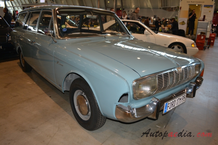 Ford M-Series 3rd generation (P5) 1964-1967 (1965-1967 Taunus 17M Turner Super estate wagon 5d), right front view