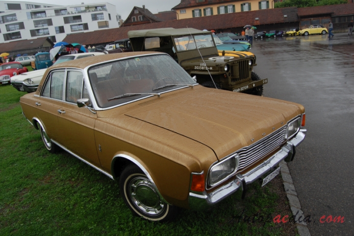 Ford M-Series 5th generation (P7b) 1968-1971 (20M 2300S XL sedan 4d), right front view
