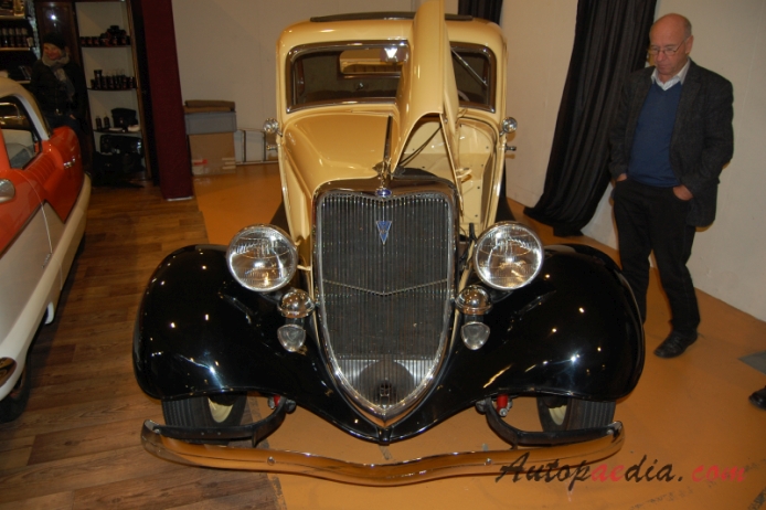 Ford Model 40 (Ford V8) 1933-1934 (1934 Model 40B Deluxe Coupé 2d), przód