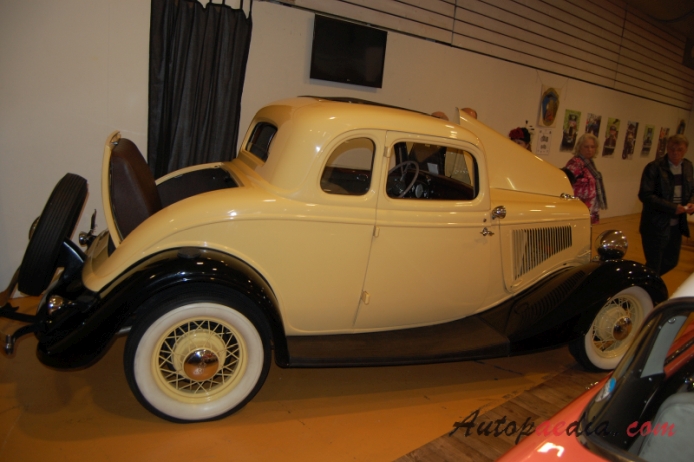 Ford Model 40 (Ford V8) 1933-1934 (1934 Model 40B Deluxe Coupé 2d), prawy bok