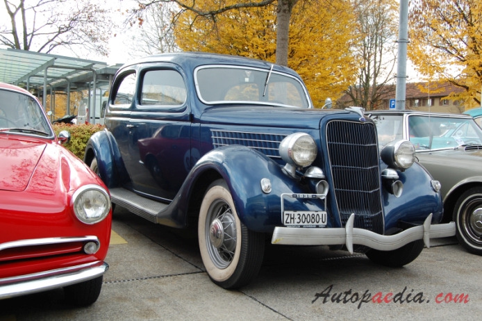 Ford Model 48 (Ford V8) 1935-1936 (1935 saloon 2d), prawy przód