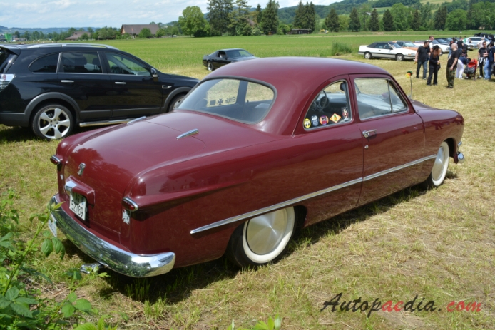 Ford 1950 (Club Coupé 2d), right rear view