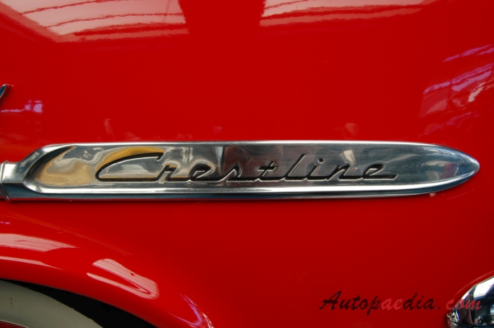 Ford 1952-1954 (1953 Crestline Sunliner cabriolet 2d), emblemat bok 