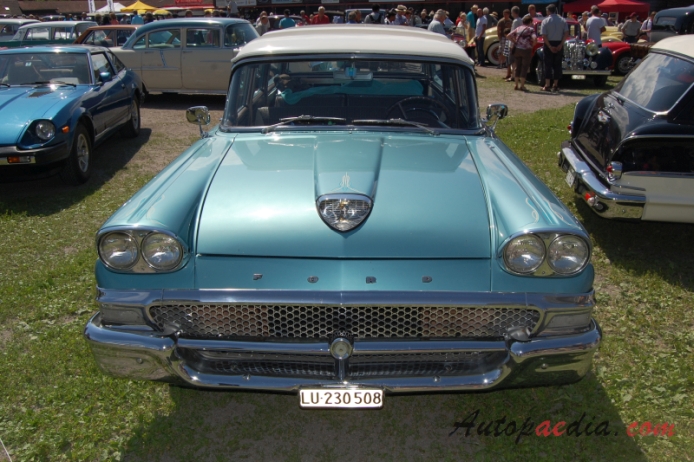 Ford Country Sedan 2. generacja 1955-1958 (1958 estate 5d), przód
