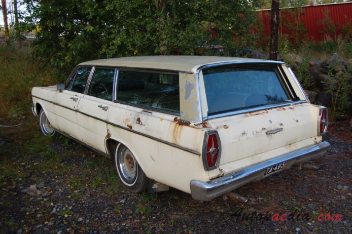 Ford Country Sedan 5th generation 1965-1968 (1965 estate 5d),  left rear view