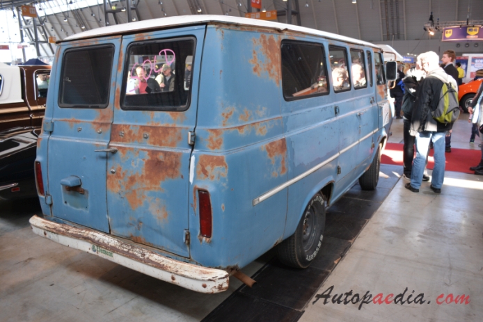 Ford E-Series (Econoline) 1st generation 1961-1967 (1965-1966 Supervan 4d), right rear view
