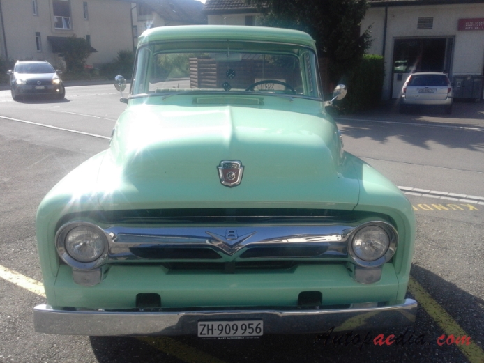 Ford F-series 2nd generation 1953-1956 (1956 V8 F-100), front view