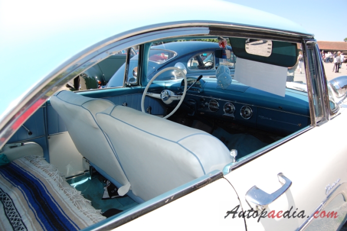 Ford Fairlane 1. generacja 1955-1956 (1955 Fairlane Victoria hardtop 2d), wnętrze