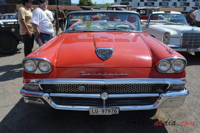 Ford Fairlane 2nd generation 1957-1959 (1958 Fairlane 500 Skyliner Coupé convertible 2d), front view