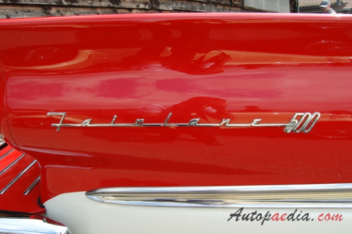 Ford Fairlane 2. generacja 1957-1959 (1958 Fairlane 500 Skyliner Coupé convertible 2d), emblemat bok 