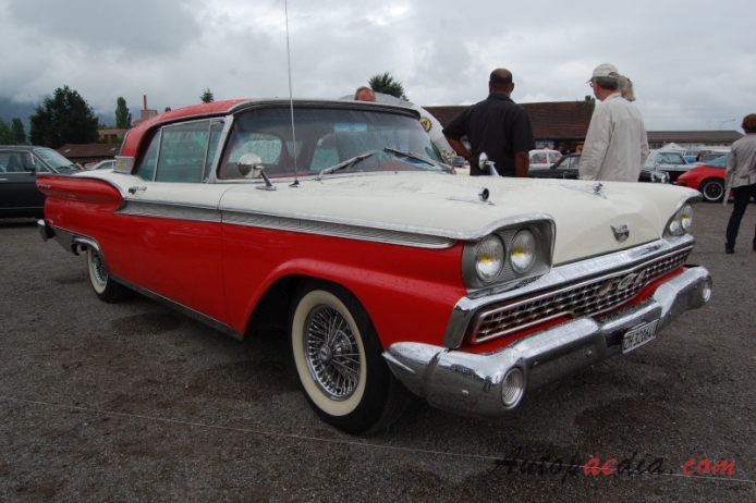 Ford Fairlane 2nd generation 1957-1959 (1959 Fairlane 500 Skyliner Coupé convertible 2d), right front view