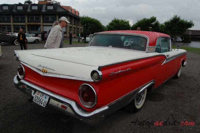 Ford Fairlane 2nd generation 1957-1959 (1959 Fairlane 500 Skyliner Coupé convertible 2d), right rear view