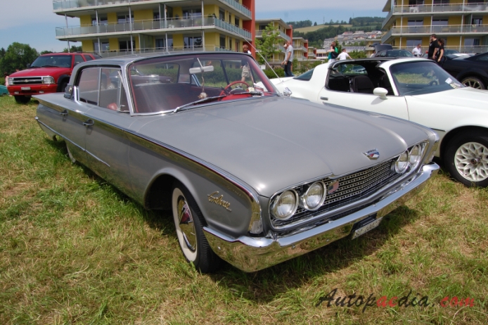 Ford Galaxie 2nd generation 1960-1964 (1960 hardtop 4d), right front view