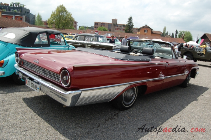 Ford Galaxie 2nd generation 1960-1964 (1961 Sunliner convertible 2d), right rear view