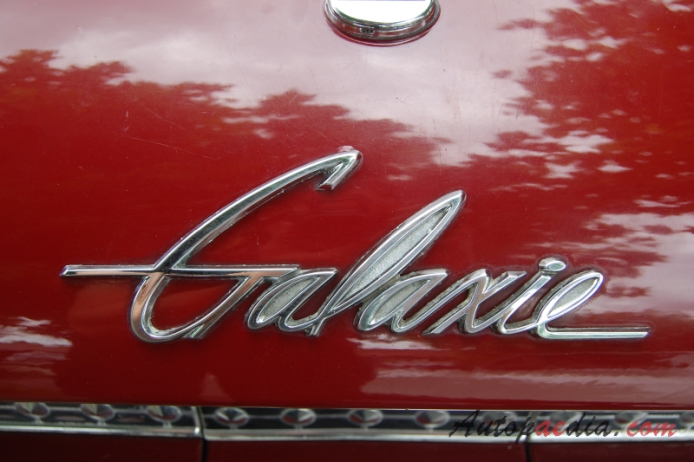 Ford Galaxie 2nd generation 1960-1964 (1961 Sunliner convertible 2d), rear emblem  