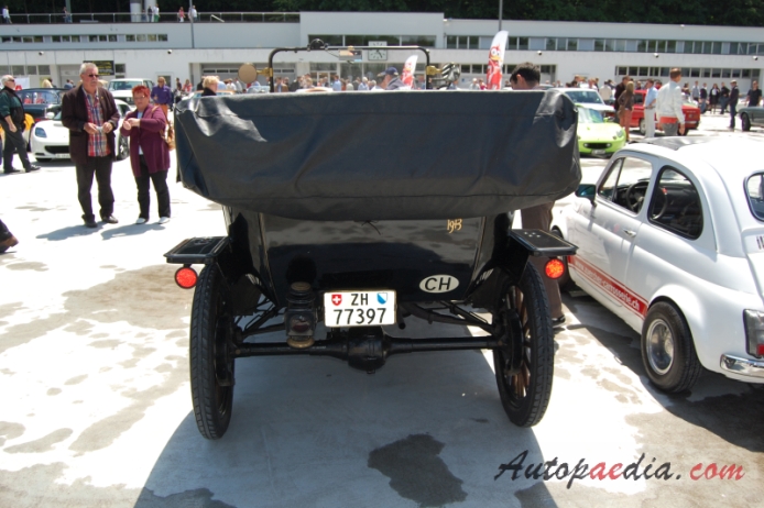 Ford Model T 1908-1927 (1913 touring), tył