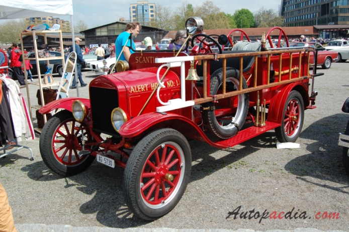 Ford Model T 1908-1927 (1917-1925 wóz strażacki), lewy przód