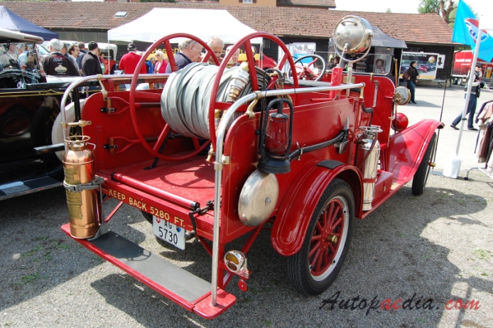 Ford Model T 1908-1927 (1917-1925 wóz strażacki), prawy tył