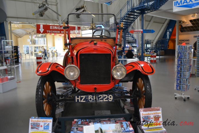 Ford Model T 1908-1927 (1923 wóz strażacki), przód