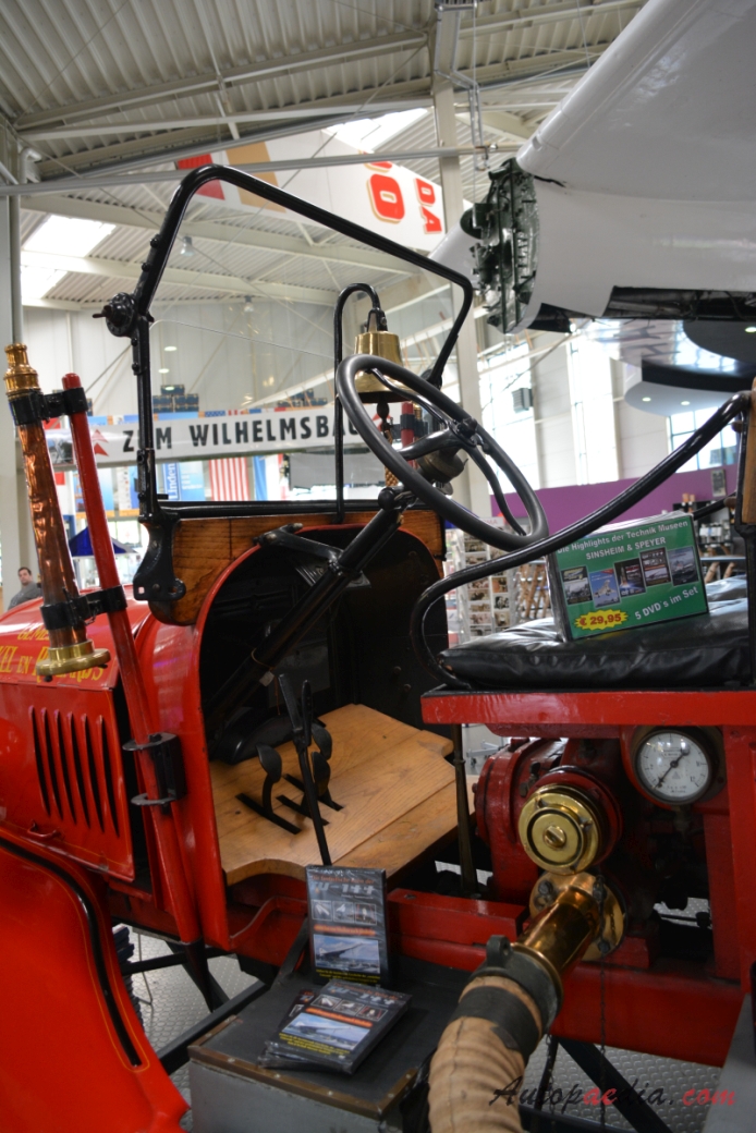 Ford Model T 1908-1927 (1923 fire engine), interior