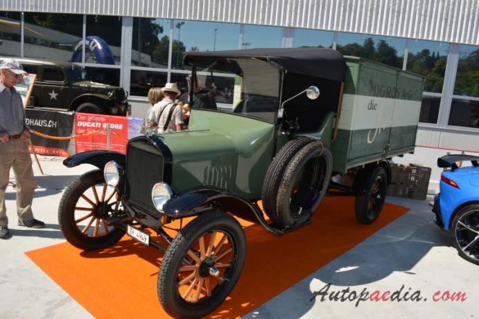 Ford Model T 1908-1927 (1926 Ford Model TT pickup), lewy przód