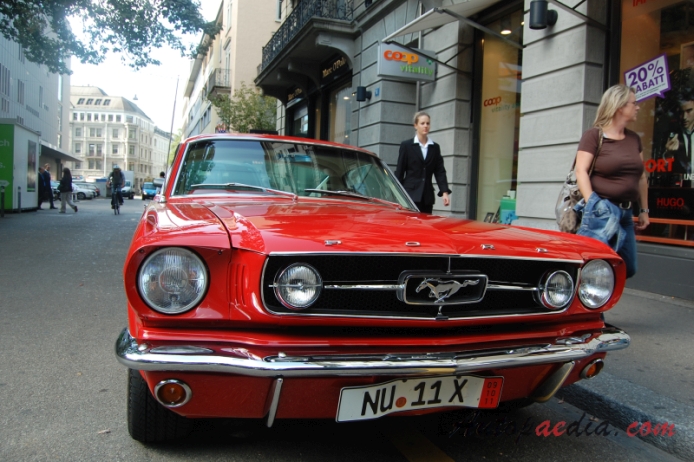 Ford Mustang 1. generacja 1964-1973 (1965 Fastback GT), przód