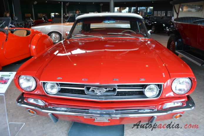 Ford Mustang 1. generacja 1964-1973 (1966 GT Convertible 2d), przód