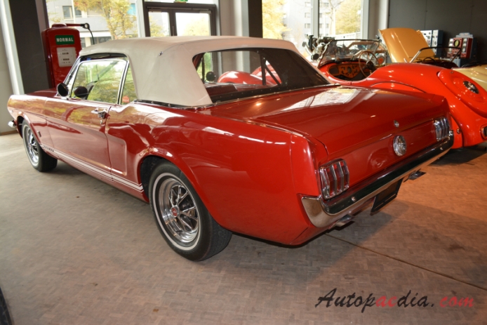 Ford Mustang 1. generacja 1964-1973 (1966 GT Convertible 2d), lewy tył