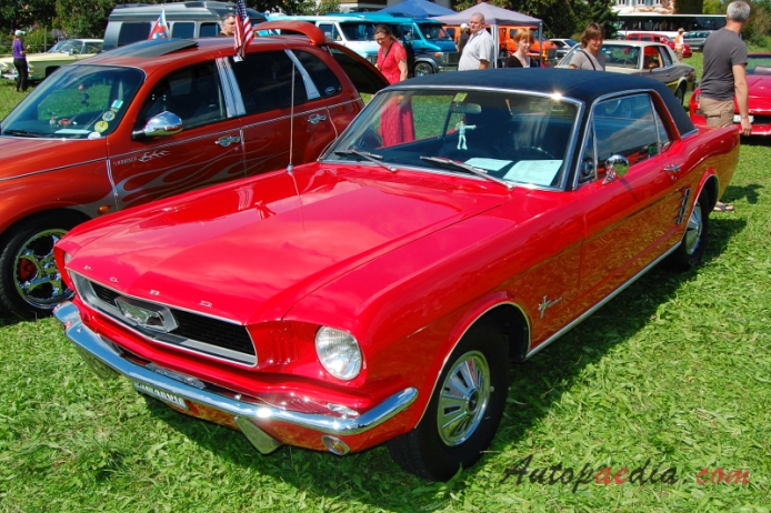 Ford Mustang 1st generation 1964-1973 (1966 Hardtop), left front view