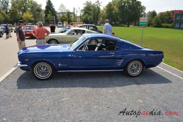 Ford Mustang 1st generation 1964-1973 (1966 V8 4.7L 2+2 Fastback), left side view