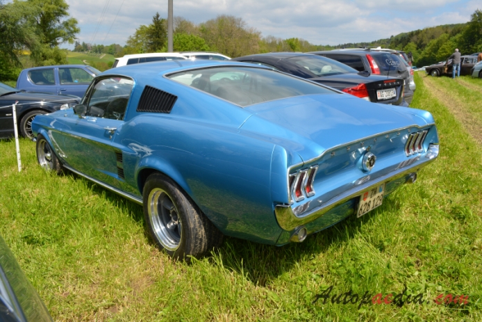 Ford Mustang 1st generation 1964-1973 (1967 Fastback),  left rear view